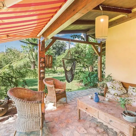 Beautiful In S, Maria Di Ricadi Vv With 3 Bedrooms And Wifi Holiday home *