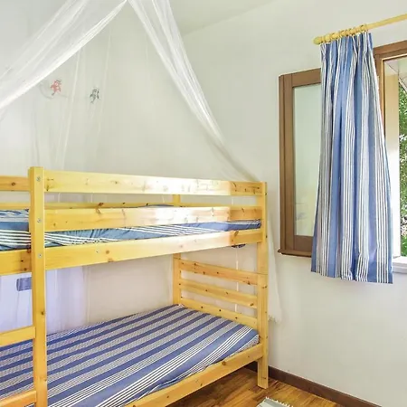 Beautiful In S, Maria Di Ricadi Vv With 3 Bedrooms And Wifi *