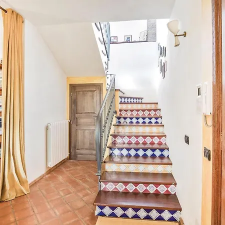 Holiday home Beautiful In S, Maria Di Ricadi Vv With 3 Bedrooms And Wifi *