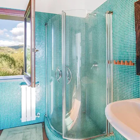 Beautiful In S, Maria Di Ricadi Vv With 3 Bedrooms And Wifi Holiday home *