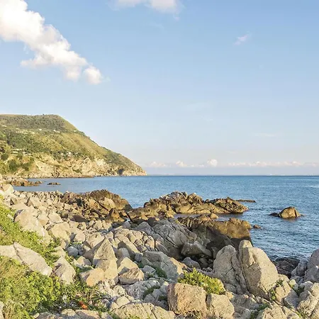 Beautiful In S, Maria Di Ricadi Vv With 3 Bedrooms And Wifi Holiday home *